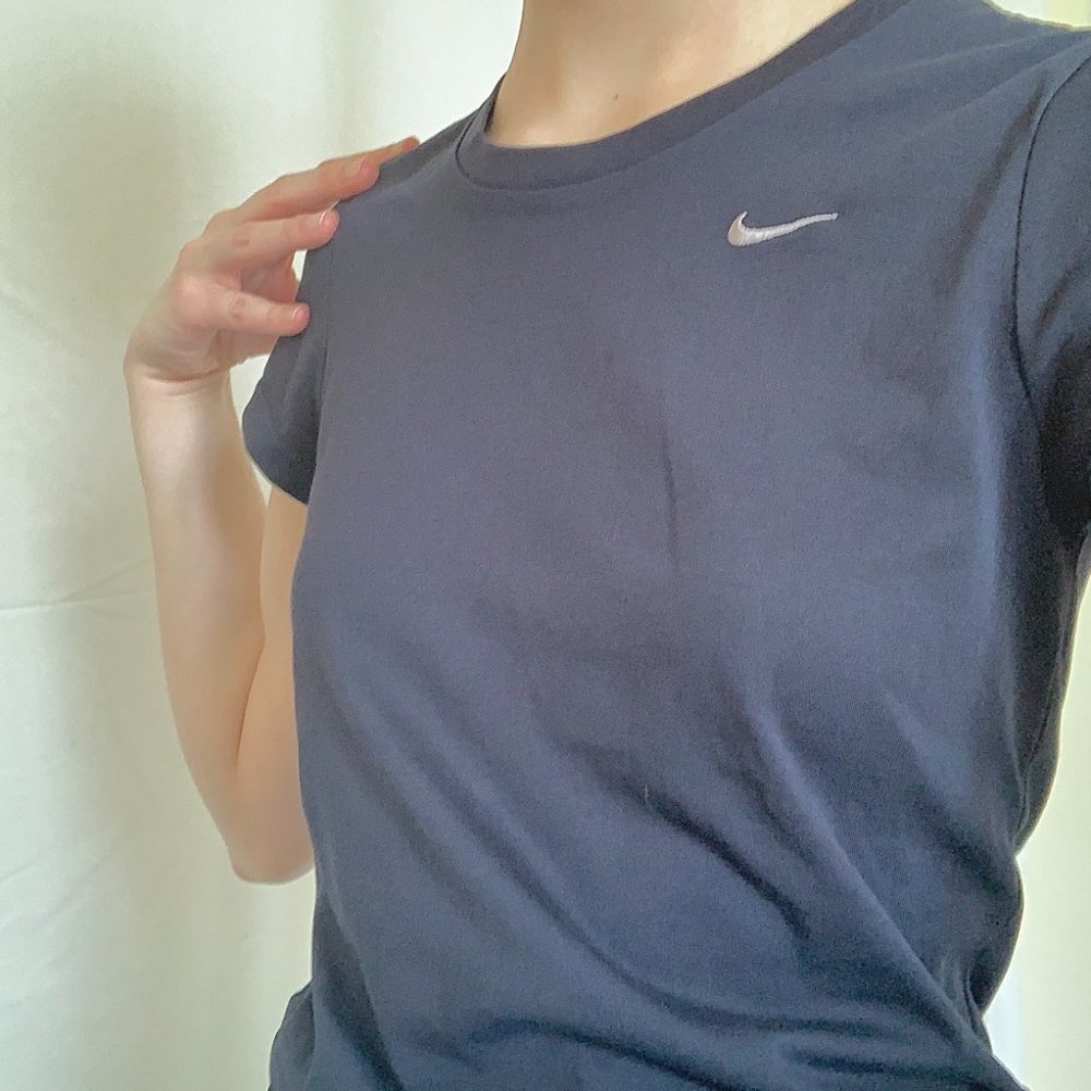 ✔️Nike Athletic Top✔️